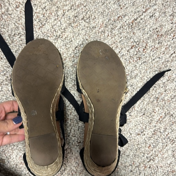 Vionic Wedges - Picture 5 of 5